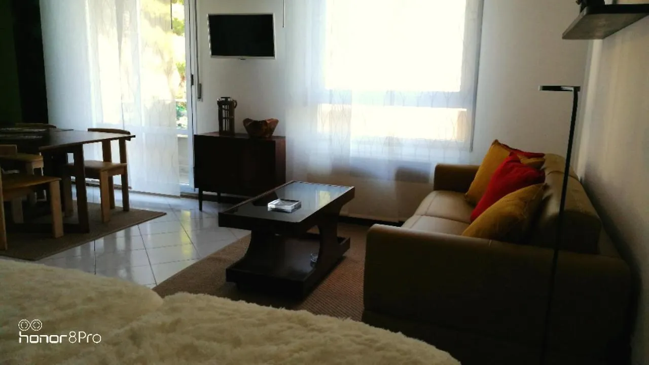 Le Barche Apartment Mestre 0*,